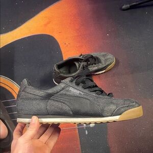 Puma Men's Charcoal and Tan Sneakers